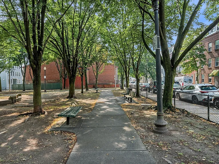 227 W 3rd St #2 — Photo 11
