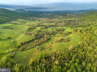 3563 Briar Hill Ln, Delaplane, VA 20144