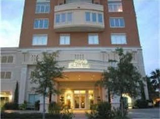 2520 Robinhood St APT 611, Houston, TX 77005