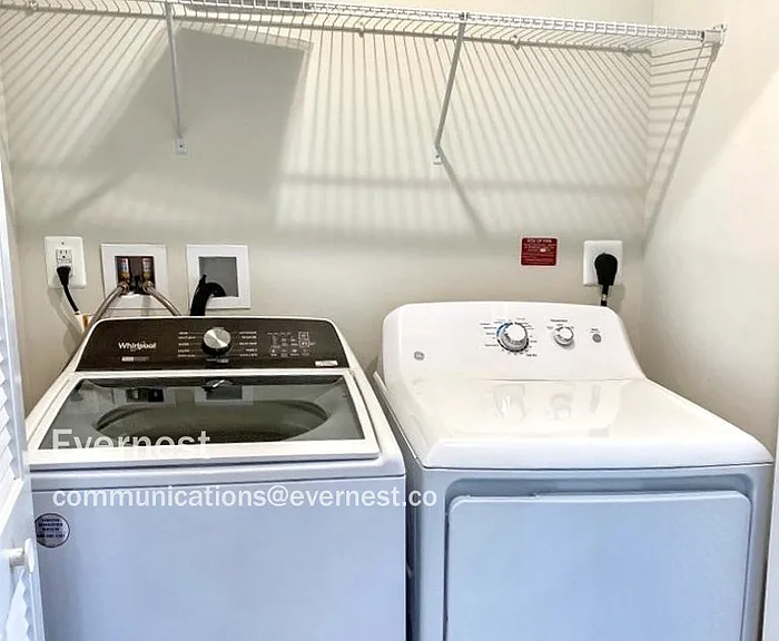 8433 Devries Ln — Photo 19