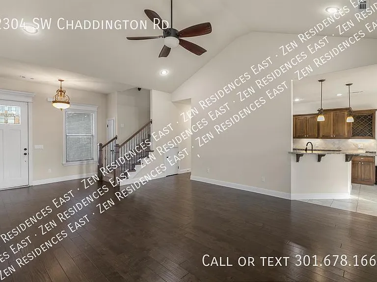 2304 Chaddington Rd — Photo 4