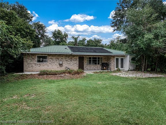2nd image of 1018 Lake Josephine Dr