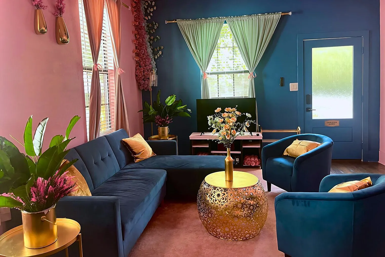 3 bed, 2.0 bath, $6,303 — Photo 2