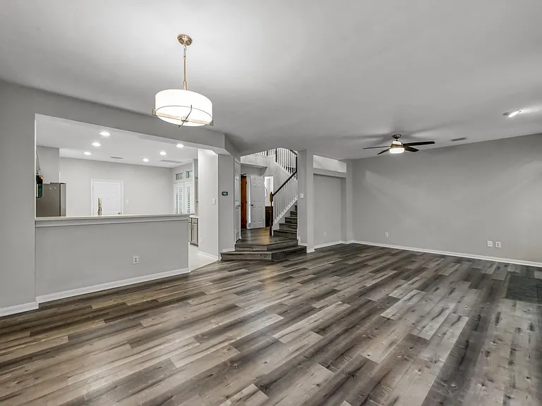 23 Alderon Woods Pl — Photo 13