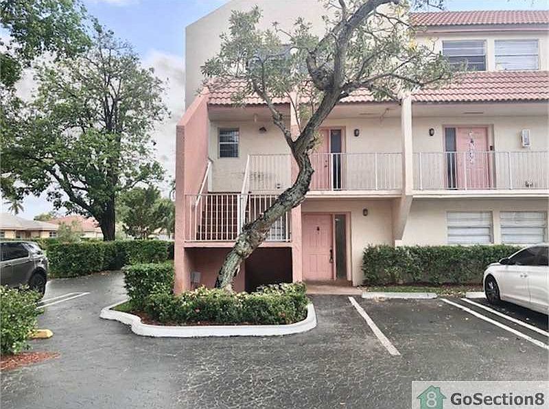 1st image of 3750 NW 115th Ave APT 1