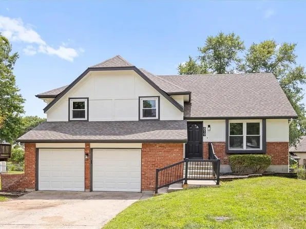 819 E Piatt Ln, Olathe, KS 66061