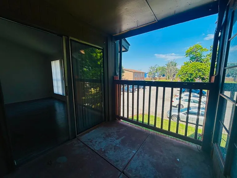 Sonterra Apartments (OK) — Photo 17