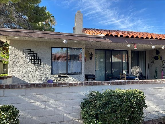 5th image of 2548 Malabar Ave