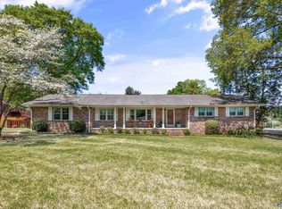 817 Forrest Heights Dr SE, Huntsville, AL 35802