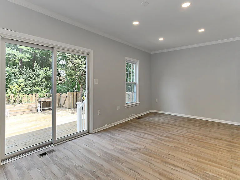 10270 Latney Rd — Photo 7