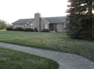 502 Swan Dr, Fortville, IN 46040