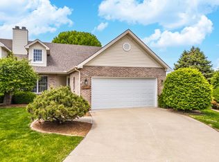 1917 1/2 Deer Cove Cc Ct, Normal, IL 61761