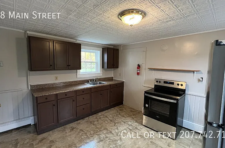 278 Main St — Photo 8