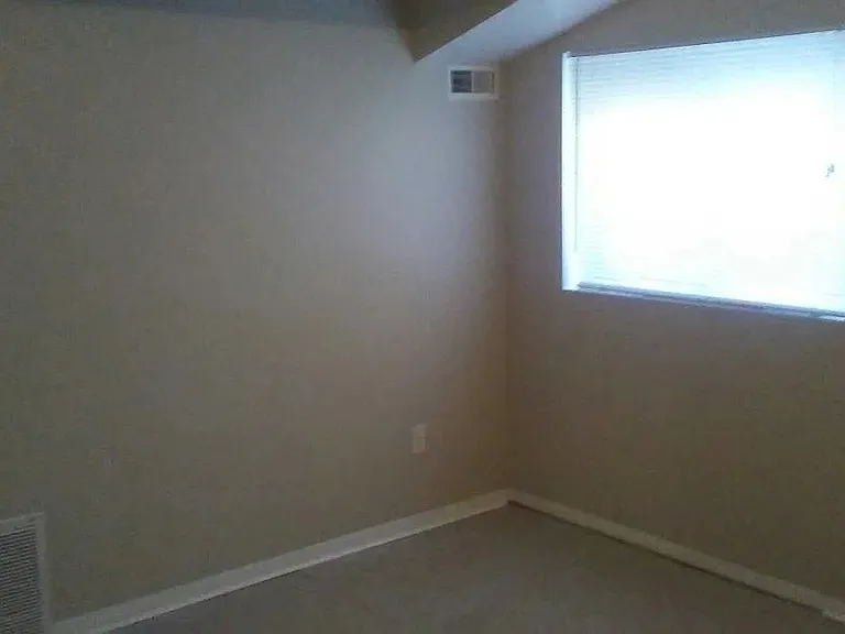 614 Superior St #614 — Photo 8