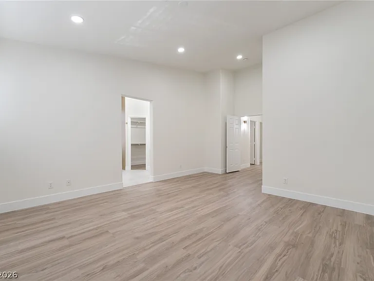 9205 Desert Village Ave — Photo 21