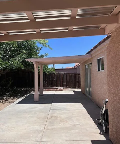1425 Ridgecrest Ct — Photo 15