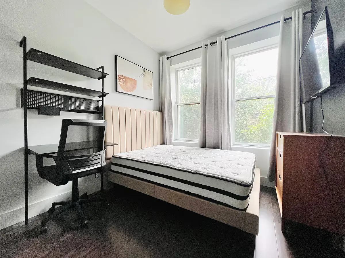 5 bed, 4.0 bath, 1200 sqft, $1,120 — Photo 1