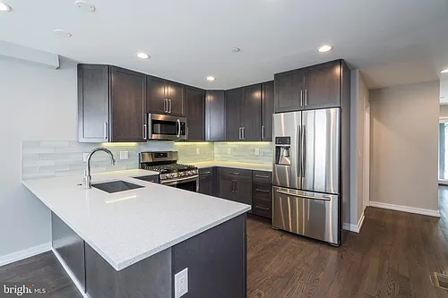1430 Clymer St #1 Photo 1