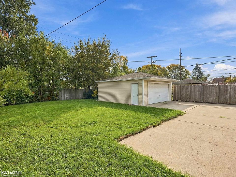 25030 Wagner Ave, photo 22