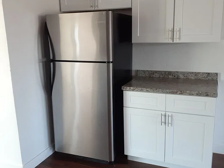 5408 S 44th Pl — Photo 3