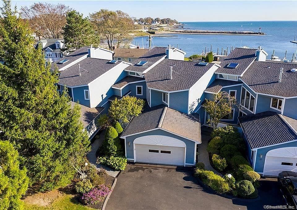 1st image of 18 Bianca Dr #18
