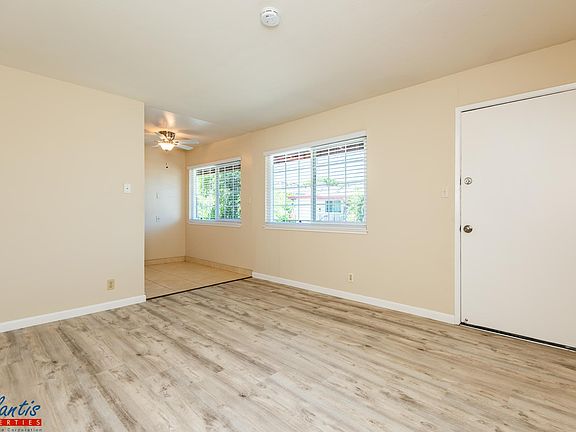 2nd image of 2318 Karen Dr APT 5