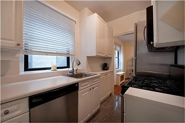 Rented by Citi Habitats | media 7
