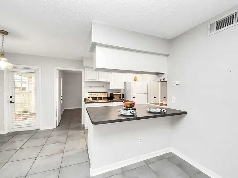 2750 Holly Hall St #911 — Photo 14