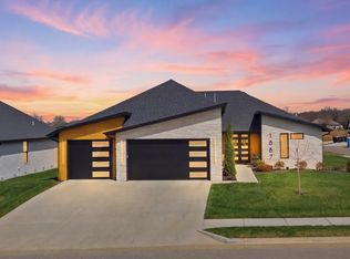 1887 E Cobblestone Drive, Ozark, MO 65721