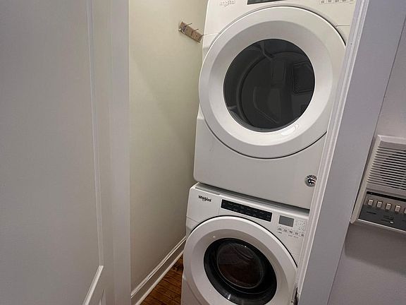 4th image of 1571 E 15th St #2