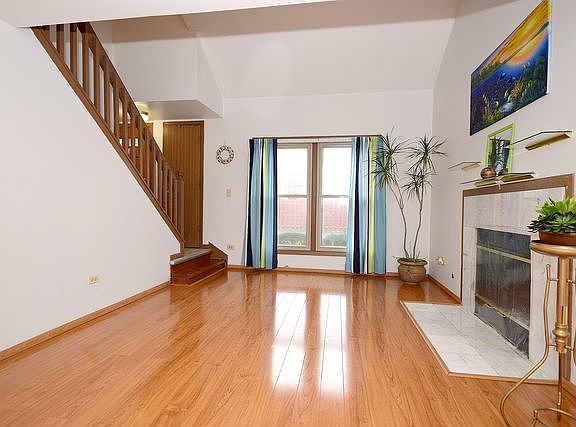 3rd image of 237 N Walnut St Unit G