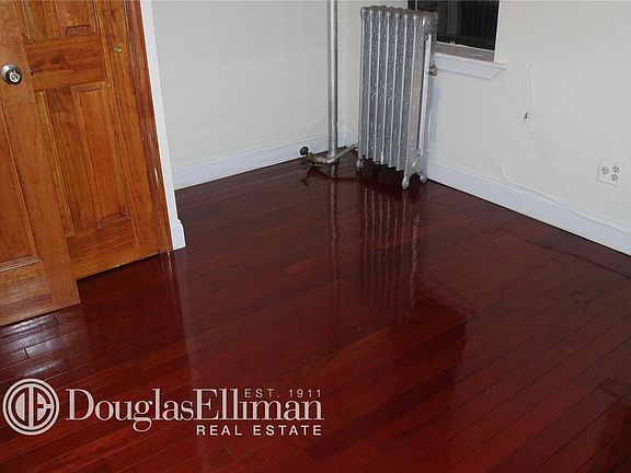 2nd image of 256 E 10th St APT 1F