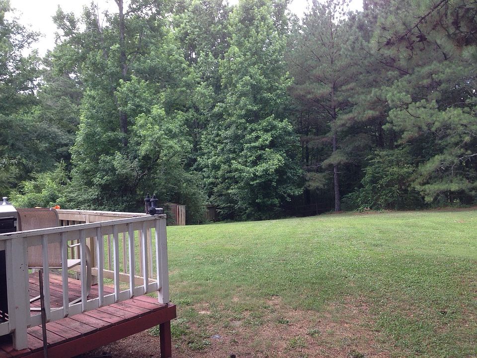 2nd image of 470 Strickland Rd