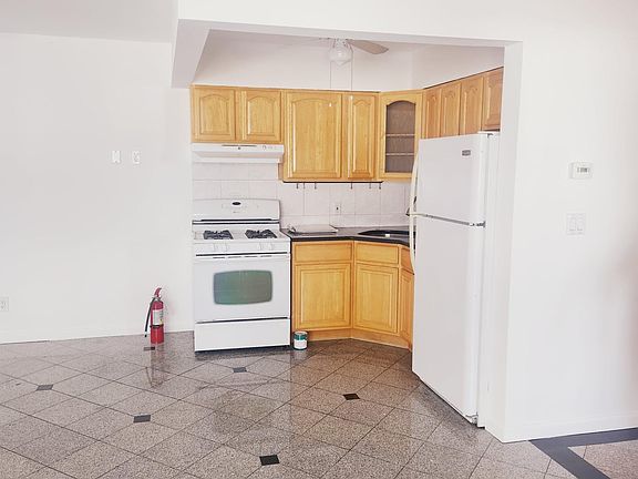 3rd image of 6685 73rd Pl APT 2