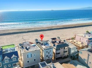 47 Surfside Ave, Surfside, CA 90743