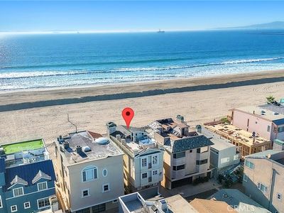 47 Surfside Ave, Surfside, CA, 90743