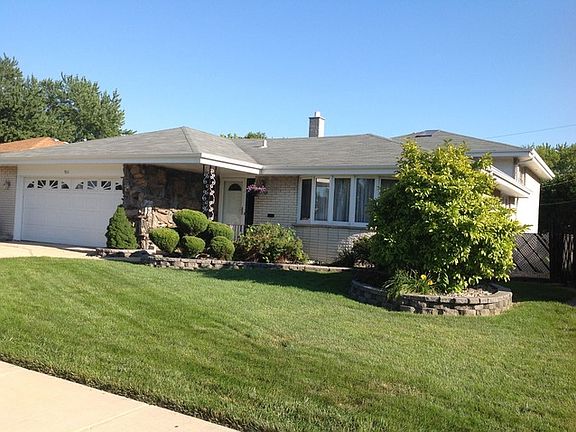 2nd image of 961 E 170th St