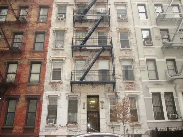 428 East 66th Street image 1 of 11