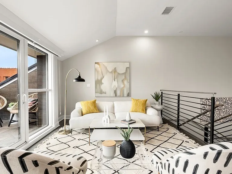 771 Harrison Ave #Penthouse 7 — Photo 1