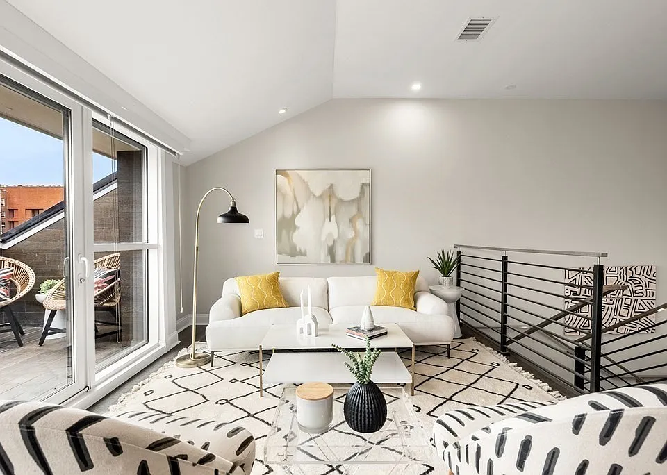 771 Harrison Ave #Penthouse 7