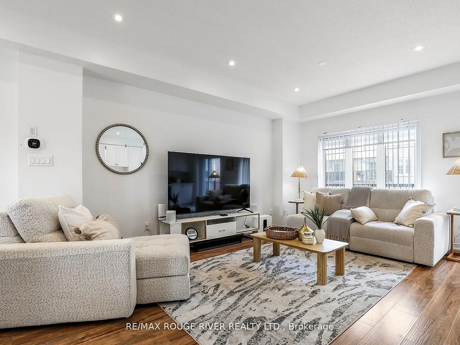 2 bed, $3,400 — Photo 4