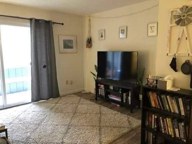 University Park Apartments near Cornell University — Photo 131