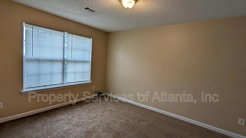 Lakeview Townhomes — Photo 4