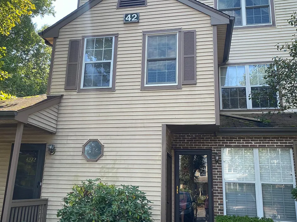 4281 Bayberry Ct