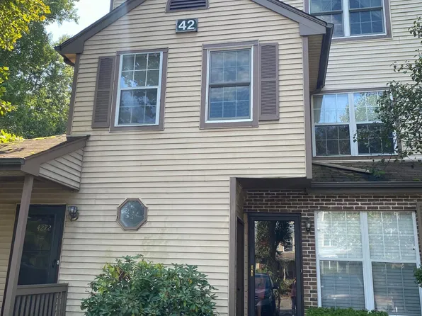4281 Bayberry Ct, Monmouth Junction, NJ 08852