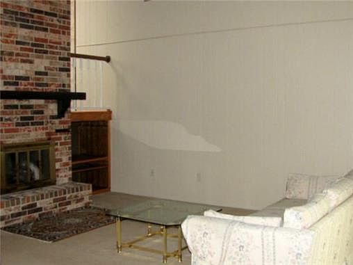 3rd image of 11001 W 96th St