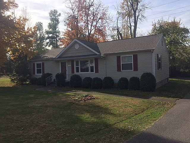 2nd image of 2131 Apache Ln