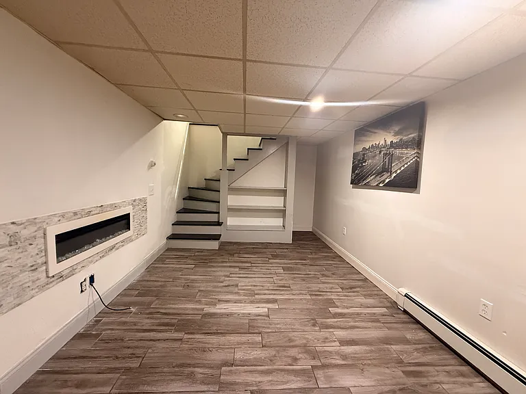 384 Juniper St #1 — Photo 13