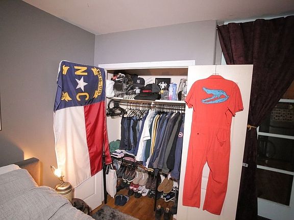 5th image of 174 Scholes St APT 1A