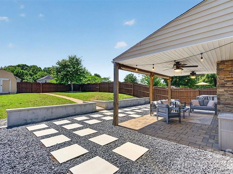 1st image of 8007 Rolling Meadows Ln